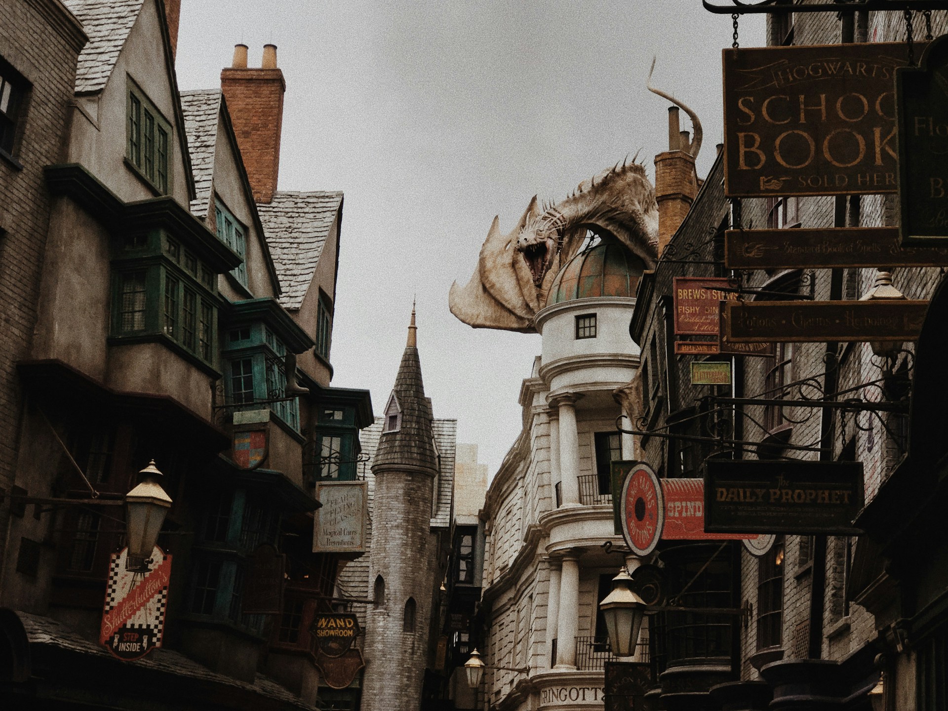 Would You Rather Be Stuck In Harry Potter Or Lord Of The Rings World?