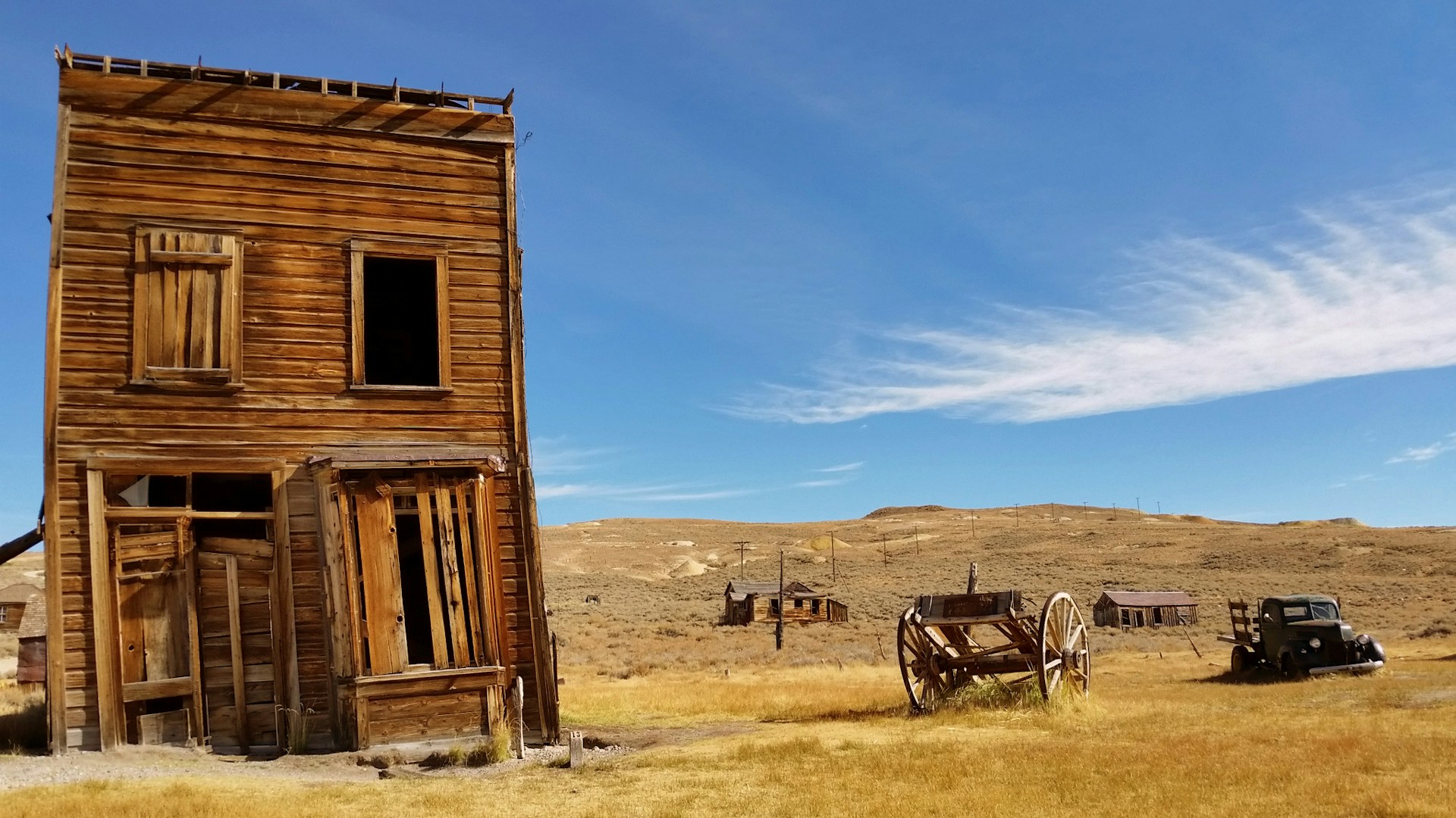 Would You Rather Live In Victorian London Or The Wild West?