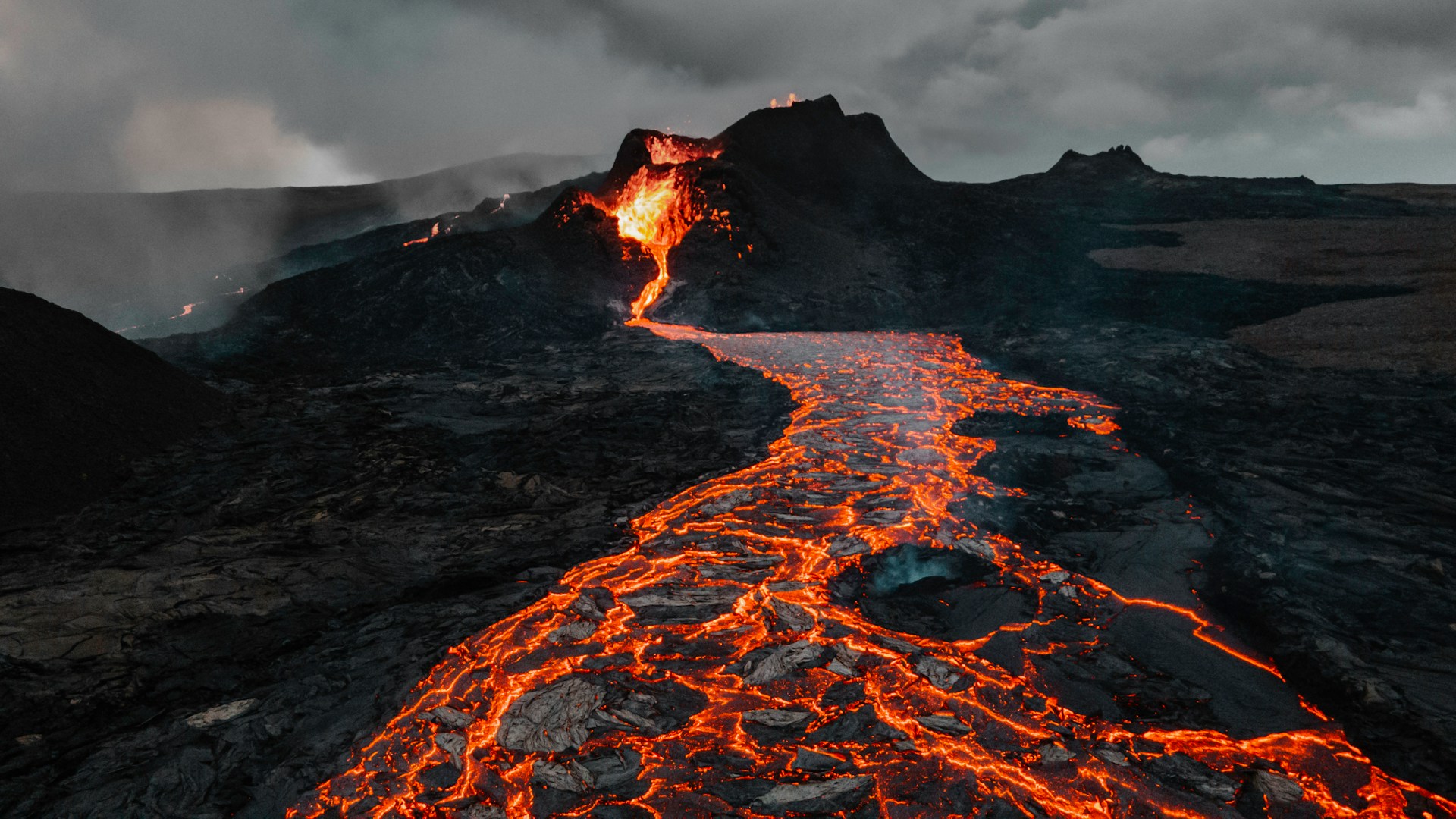 Would You Rather Put 1 Finger In Lava For 1 Minute Or 5 Mins Of Any Medieval Torture For  Million?