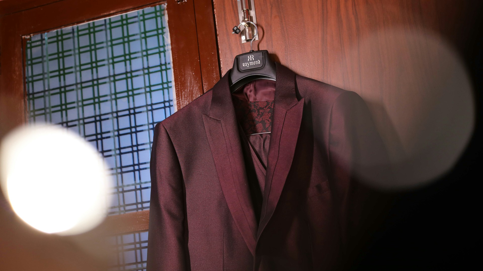 Would You Rather Always Dress Outdated Or Futuristic?