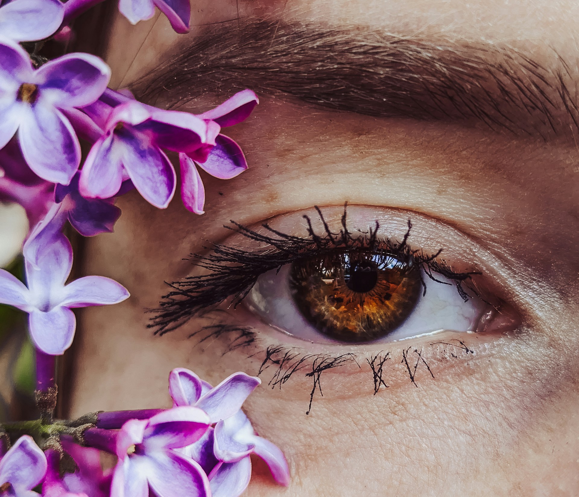 Would You Rather Have Purple Eyes Or Teeth That Glow In The Dark?