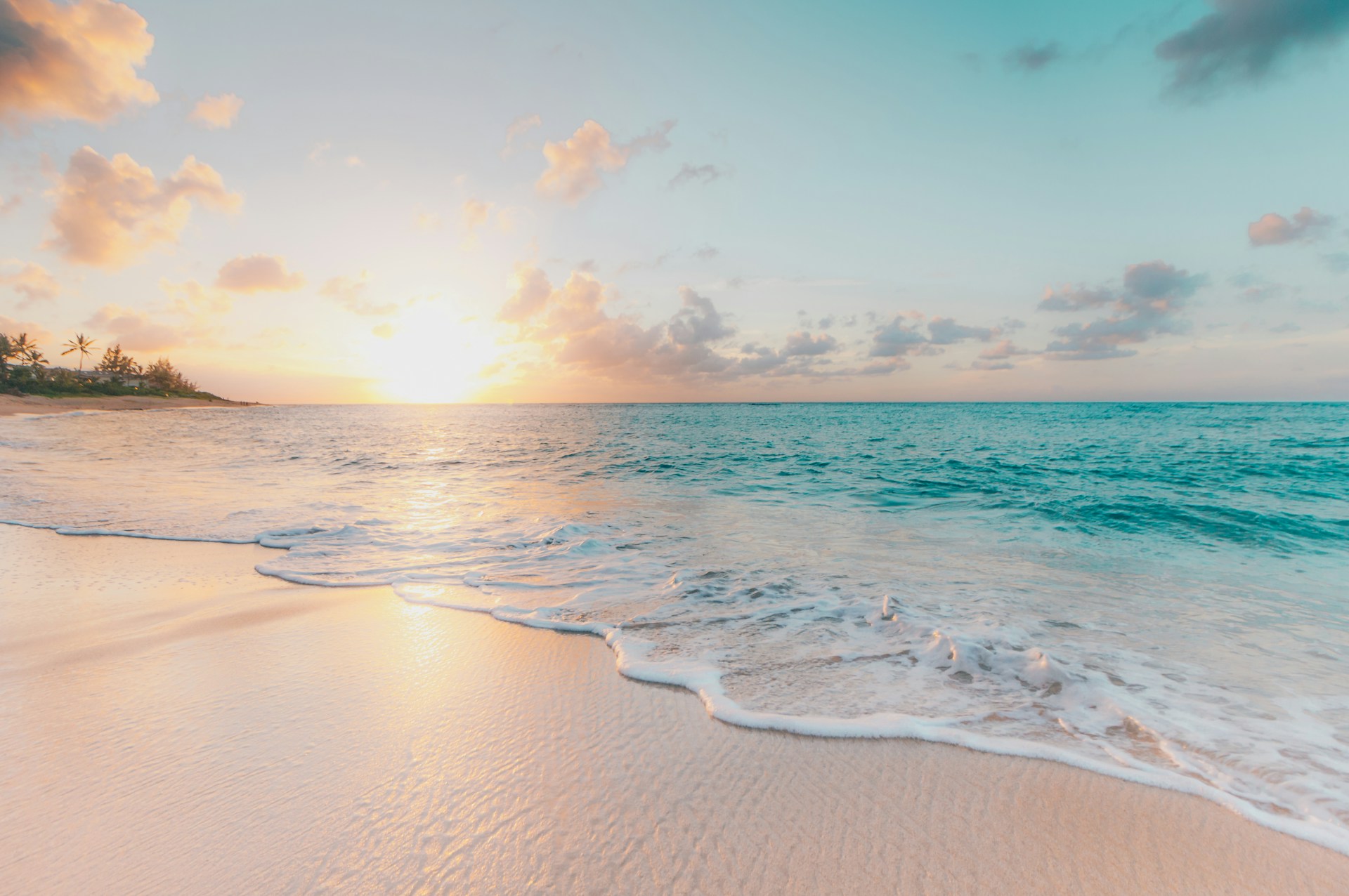 Would You Rather Have A House On The Beach or In The Mountains?