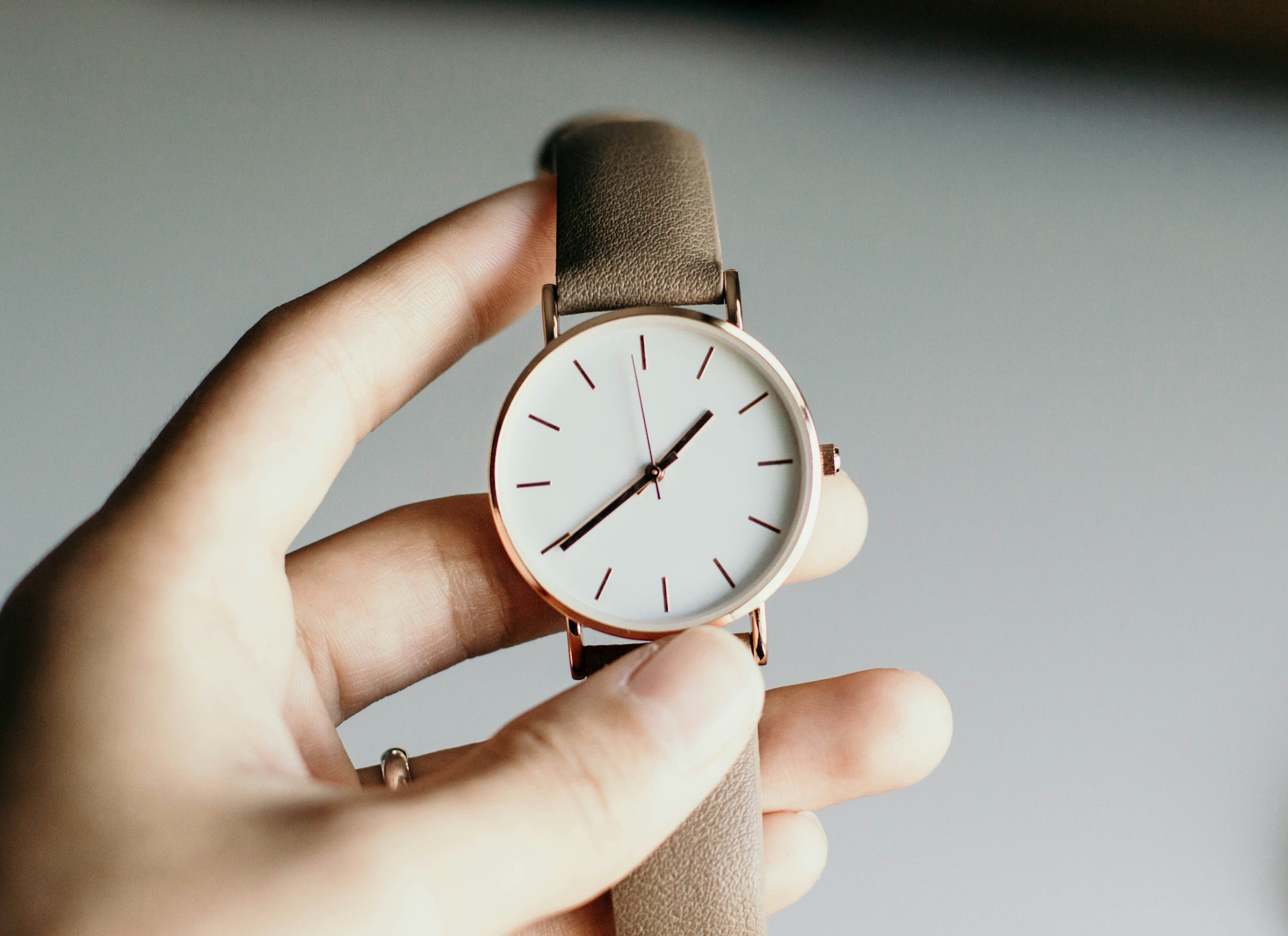Would You Rather Always Be 10 Minutes Late or 45 Minutes Early?