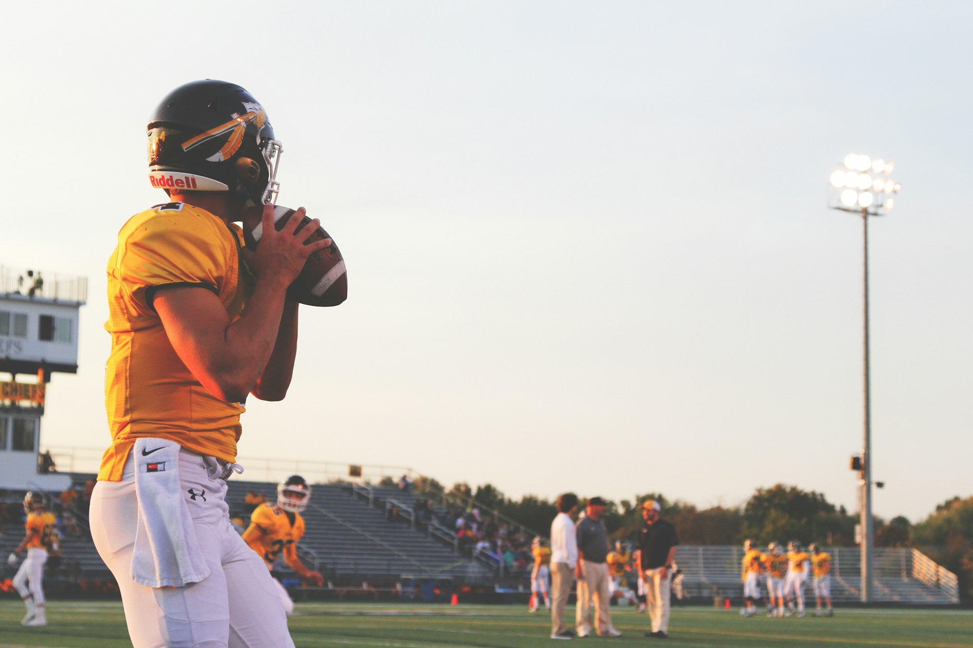 Would You Rather Be A College Football Legend or Mediocre NFL Player?
